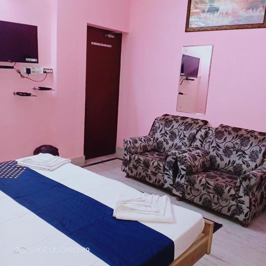 Hotel Gunjan Пури Экстерьер фото